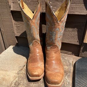 Nocona Women's Burnished Brown Cowhide Half Moon cowboy boots
STYLE #NL5009